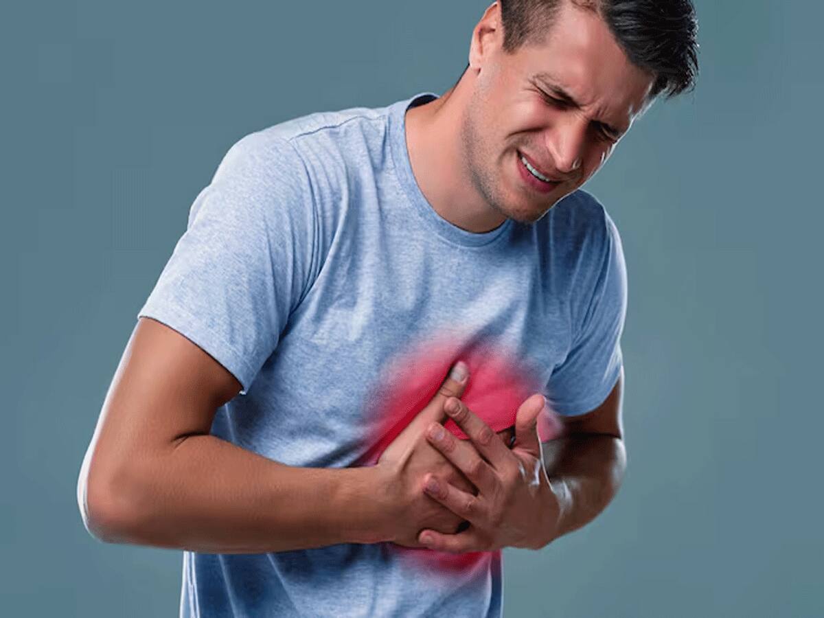 Heart Attack: ફક્ત 5 મિનિટ પહેલા જોવા મળે છે હાર્ટ એટેકના આ 4 લક્ષણ! ઓળખી લો