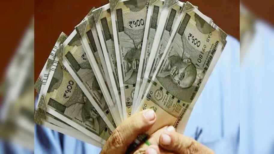 7th Pay Commission: સરકારી કર્મચારીઓ માટે મોટા અપડેટ! હવે સાતમાં પગાર પંચના આ ભથ્થામાં મૂકાશે કાપ