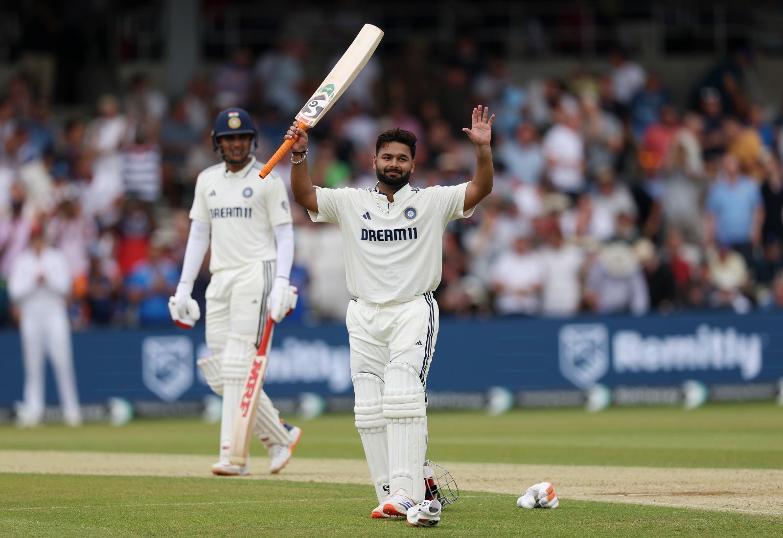 ENG vs IND : ઋષભ પંતે છગ્ગો ફટકારી તોડ્યો MS ધોનીનો મોટો રેકોર્ડ, અંગ્રેજો ક્યારેય નહીં ભૂલી શકે આ સદી! ENG vs IND : ઋષભ પંતે છગ્ગો ફટકારી તોડ્યો MS ધોનીનો મોટો રેકોર્ડ, અંગ્રેજો ક્યારેય નહીં ભૂલી શકે આ સદી!