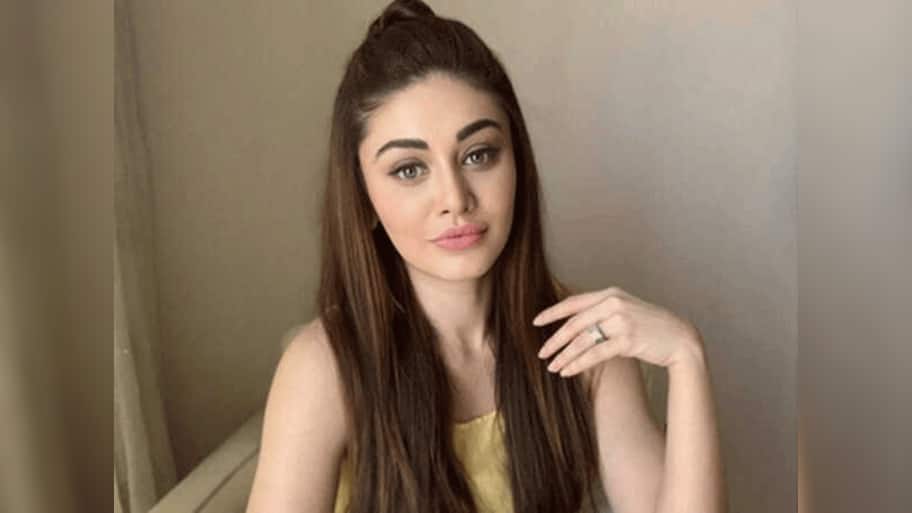 Shefali Jariwala શેફાલી જરીવાલાનું મોત કઈ રીતે થયું? ફોરેન્સિક ટીમ પહોંચતાની સાથે જ મચ્યો હડકંપ, હોસ્પિટલ સ્ટાફે કર્યો આ ખુલાસો