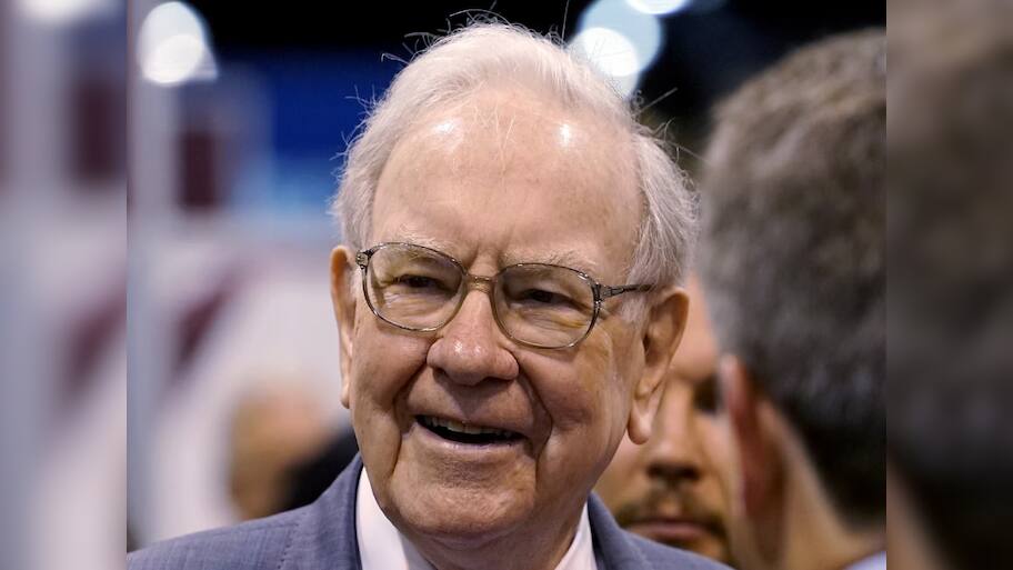 Warren Buffett એ આ 5 લોકોને દાન કર્યા 50 હજાર કરોડ રૂપિયા, જાણો શું કરે છે તે લોકો