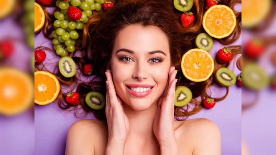 Healthy Skin: એવા 3 ફળ જેને ખાવાથી સ્કિન પર વધે છે ગ્લો, ડાઘ-ધબ્બા પણ ઓછા દેખાશે 
