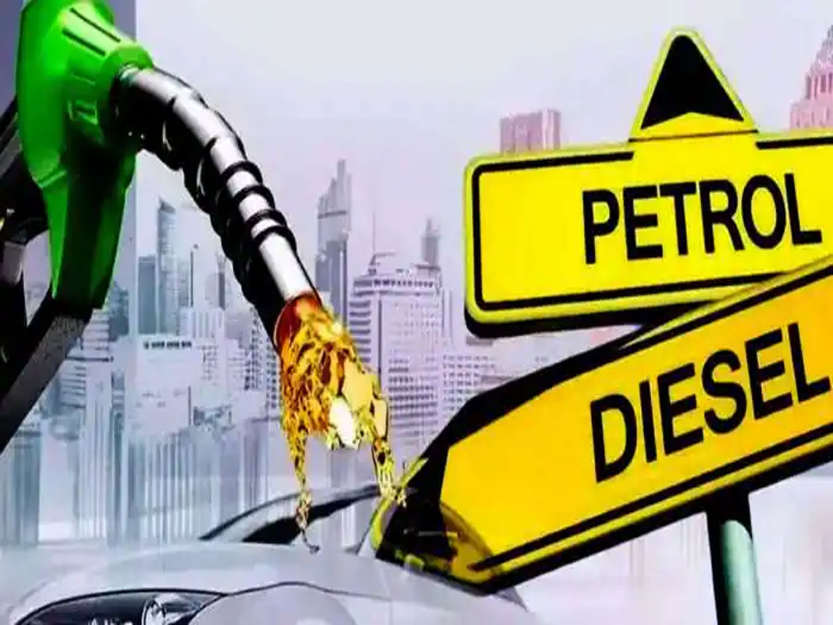 Petrol Rate: ભારતમાં હવે પેટ્રોલ-ડીઝલના ભાવમાં 8 થી 10 રૂપિયાનો વધારો ઝીંકાઈ શકે છે, જાણો કેમ? Petrol Rate: ભારતમાં હવે પેટ્રોલ-ડીઝલના ભાવમાં 8 થી 10 રૂપિયાનો વધારો ઝીંકાઈ શકે છે, જાણો કેમ?