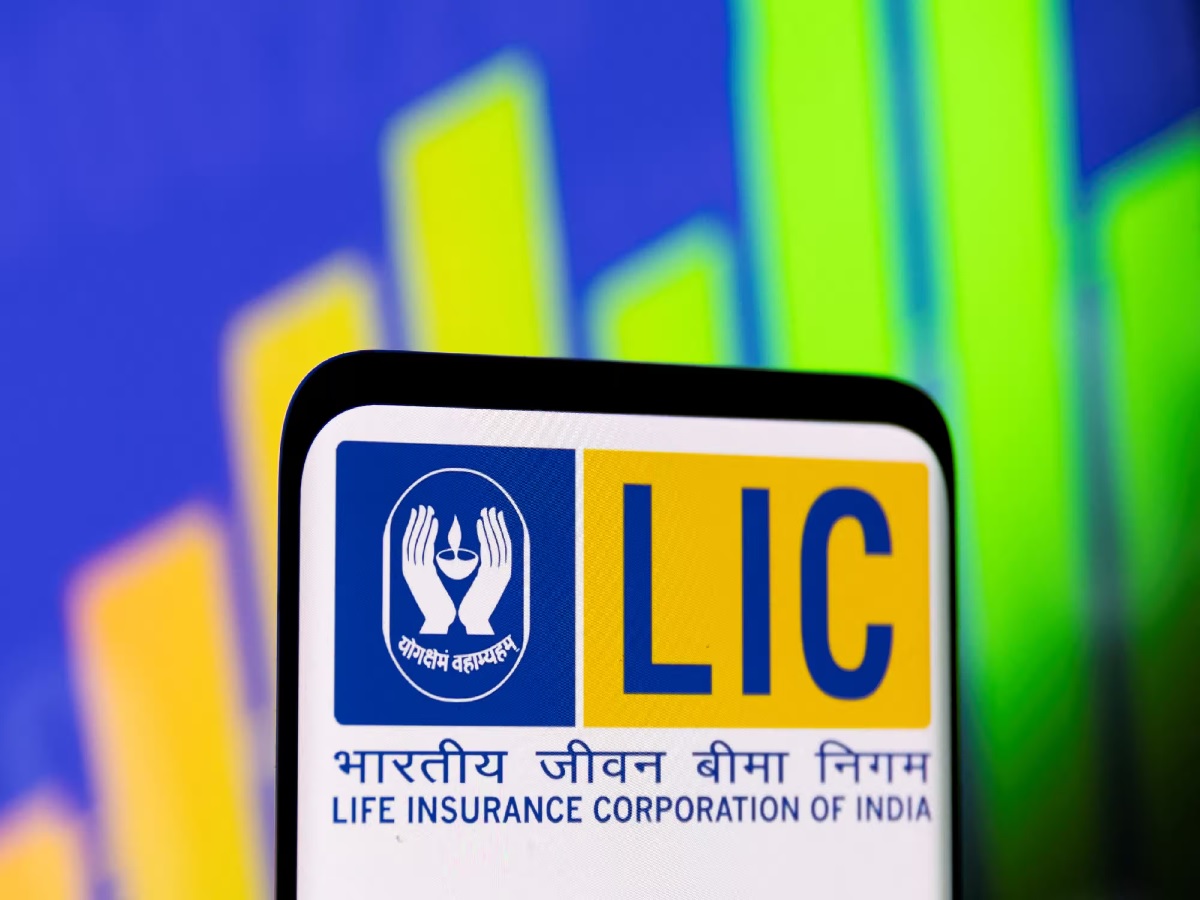 LIC Plan: બચત પણ, વીમો પણ! આ સ્કીમથી બનાવો 20 લાખનું ફંડ, દર મહિને કરવું પડશે નાનું રોકાણ LIC Plan: બચત પણ, વીમો પણ! આ સ્કીમથી બનાવો 20 લાખનું ફંડ, દર મહિને કરવું પડશે નાનું રોકાણ