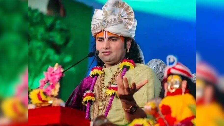 અનિરુદ્ધાચાર્યના આશ્રમમાં કેવી રીતે રહે છે મહિલાઓ? શરણ લેનાર મહિલાઓએ જણાવી અંદરની હકીકત