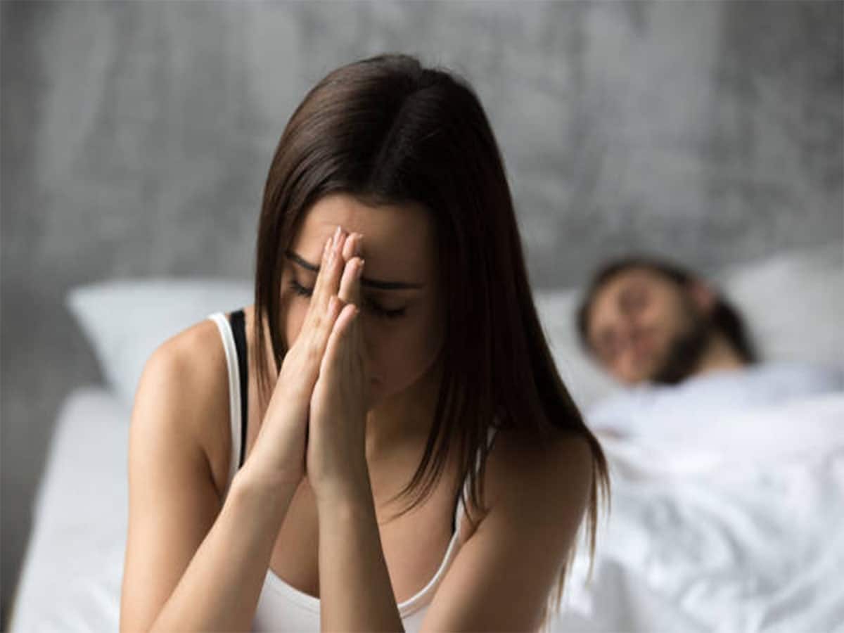 Toxic Relationship: ખરાબ વ્યક્તિ સાથે રિલેશનશીપમાં હોય તો યુવતીનું શરીર આપે છે આ 10 સાઈન