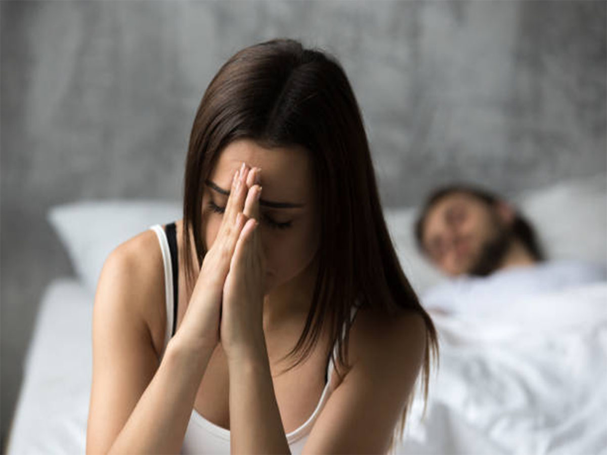 Toxic Relationship: ખરાબ વ્યક્તિ સાથે રિલેશનશીપમાં હોય તો યુવતીનું શરીર આપે છે આ 10 સાઈન Toxic Relationship: ખરાબ વ્યક્તિ સાથે રિલેશનશીપમાં હોય તો યુવતીનું શરીર આપે છે આ 10 સાઈન