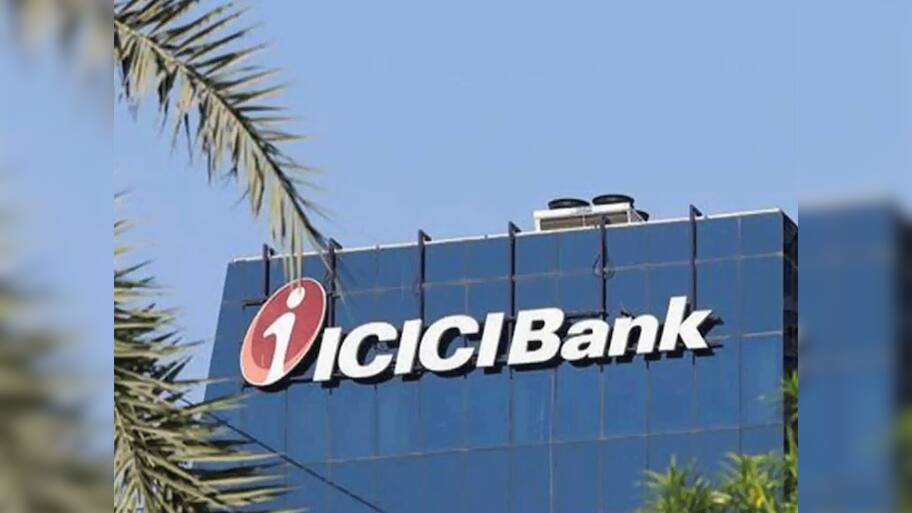 ICICI બેંકના ગ્રાહકો માટે ખુશખબર, બેંકે ઘટાડી મિનિમમ બેલેન્સની લિમિટ, જાણો હવે બેંકમાં કેટલા પૈસા રાખવા પડશે