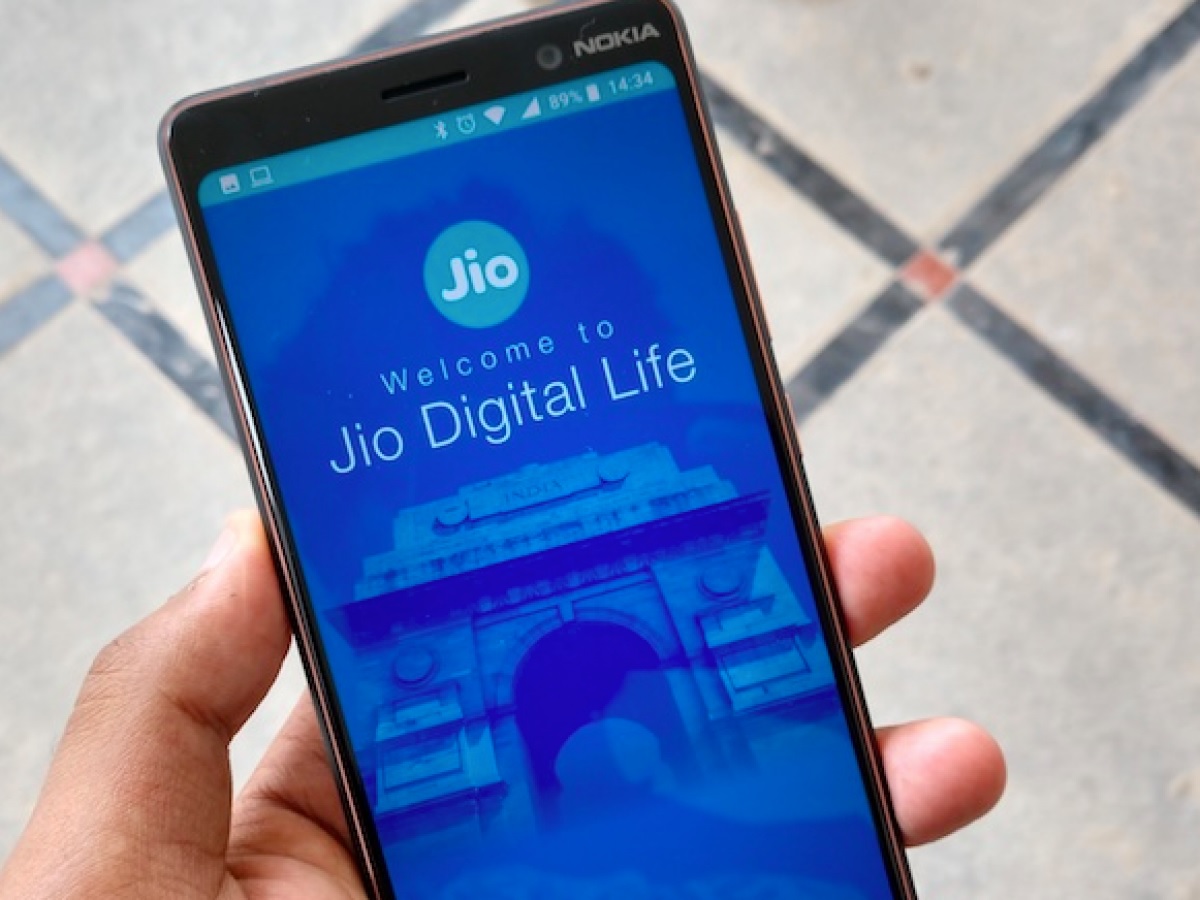 Netflix, કોલિંગ અને ડેટા એક સાથે, Jio ના આ બે બ્લાન્સમાં બધુ મળશે ફ્રી Netflix, કોલિંગ અને ડેટા એક સાથે, Jio ના આ બે બ્લાન્સમાં બધુ મળશે ફ્રી