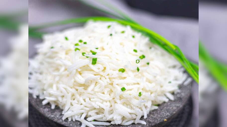 Cooking Tips: પાણીમાં આ વસ્તુ ઉમેરી ચોખા બાફજો, ભાતનો દાણો એકદમ છુટો અને સફેદ રહેશે