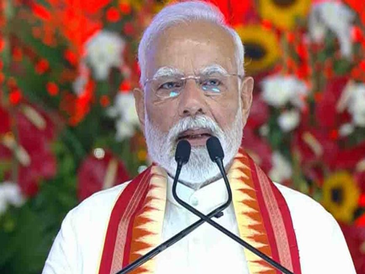 નિકોલમાં PM મોદીની જંગી સભા, ગુજરાત મેન્યુફેક્ચકિંગ હબ બન્યું: વડાપ્રધાન નિકોલમાં PM મોદીની જંગી સભા, ગુજરાત મેન્યુફેક્ચકિંગ હબ બન્યું: વડાપ્રધાન