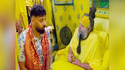 પ્રેમાનંદજી મહારાજને મળવા પહોંચ્યો બાદશાહ, સત્ય વિશે પુછ્યો પ્રશ્ન, જુઓ Video