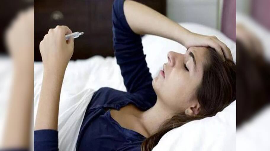 Viral Fever: વાયરલ ફીવરથી બચવાની રીત, દવા વિના આ રીતે મટી શકે છે તાવ