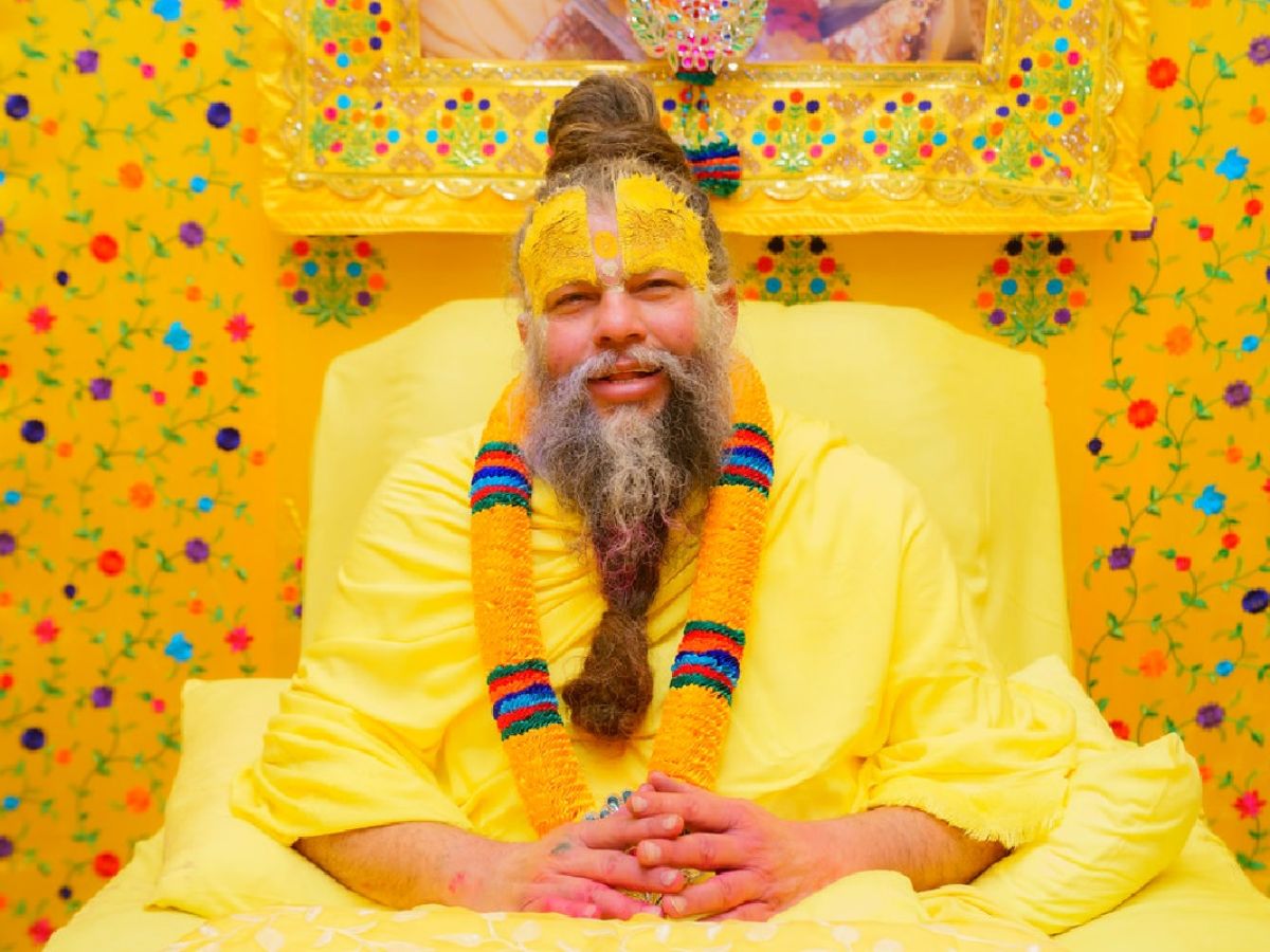 Premanand Maharaj : ‘ખોટું બોલીને ઓફિસમાંથી રજા લેવી એ પાપ છે ?’ જાણો પ્રેમાનંદ મહારાજનો જવાબ Premanand Maharaj : ‘ખોટું બોલીને ઓફિસમાંથી રજા લેવી એ પાપ છે ?’ જાણો પ્રેમાનંદ મહારાજનો જવાબ