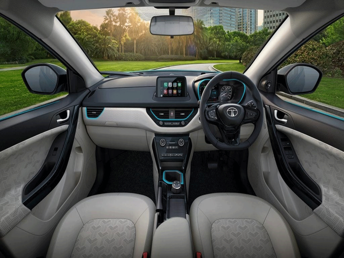 Top Selling Car: ભાવમાં ધરખમ ઘટાડો થતા દિવાળી ટાણે લોકોએ આ કાર ખરીદવા કરી જબરી પડાપડી Top Selling Car: ભાવમાં ધરખમ ઘટાડો થતા દિવાળી ટાણે લોકોએ આ કાર ખરીદવા કરી જબરી પડાપડી