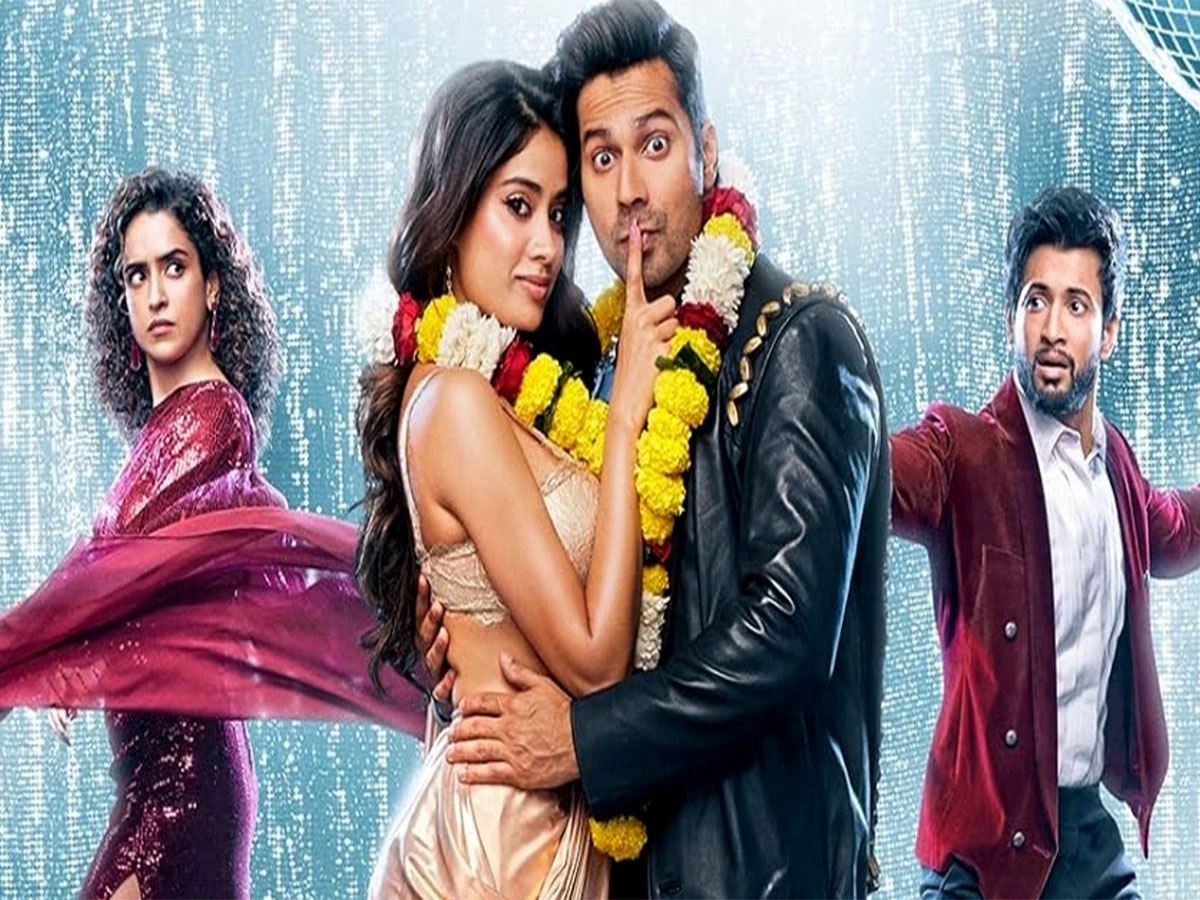 Bollywood: વીકેન્ડ પર જોઈ લો 6 નવી વેબસીરીઝ અને ફિલ્મો, ઓટીટી પર થઈ ચુકી છે રિલીઝ Bollywood: વીકેન્ડ પર જોઈ લો 6 નવી વેબસીરીઝ અને ફિલ્મો, ઓટીટી પર થઈ ચુકી છે રિલીઝ