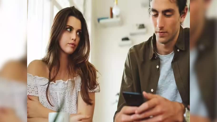 Relationship Tips: યુવક-યુવતીએ લગ્ન પહેલા પુરું કરી લેવું સોશિયલ મીડિયા સંબંધિત આ કામ