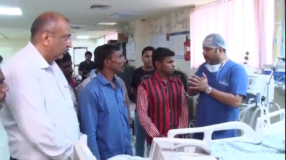 ડોક્ટરો દ્વારા પરિવારને સમજાવાયો ડોક્ટરો દ્વારા પરિવારને સમજાવાયો
