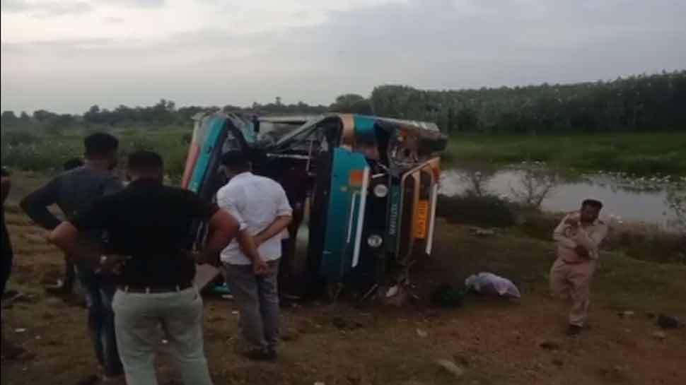 anand_bus_accident_zee.jpg