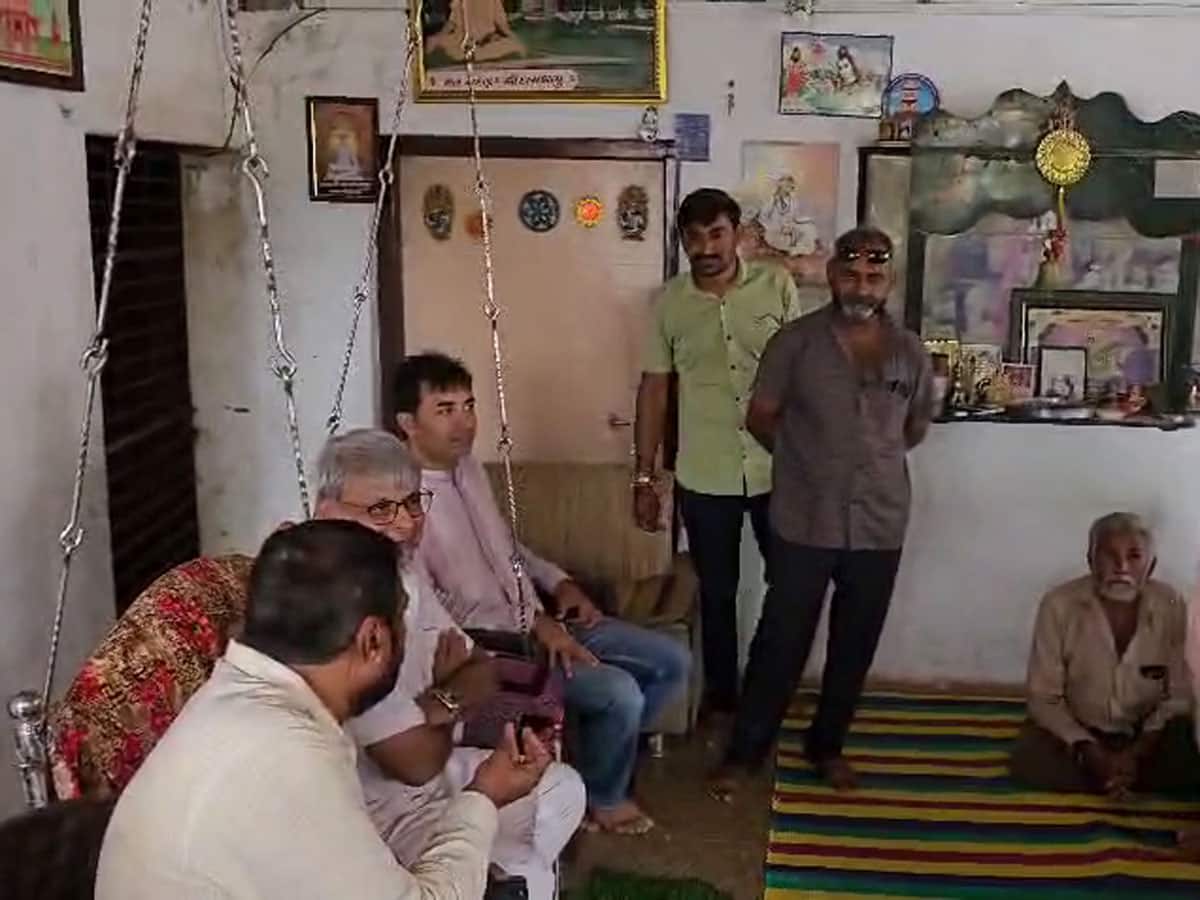 jawahar chavda in aap gujarat meeting 