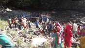 J&K: કિશ્તવાડની ખાડીમાં ખાબકી યાત્રી બસ, 31 લોકોના મોત, સ્થળ પર પહોંચી રેસ્ક્યૂ ટીમ J&K: કિશ્તવાડની ખાડીમાં ખાબકી યાત્રી બસ, 31 લોકોના મોત, સ્થળ પર પહોંચી રેસ્ક્યૂ ટીમ