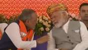 જામનગરમાં સભા મંચ પર PM મોદી અને અર્જુન મોઢવાડિયાની વાતચીત, બન્ને નેતાઓની ખાસ ચર્ચા