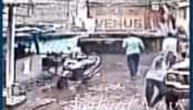 VIDEO: લોકો નીચે ઊભા હતા અને ઉપરથી પડી કોમ્પલેક્ષની દિવાલ! CCTVમાં દ્રશ્યો કેદ