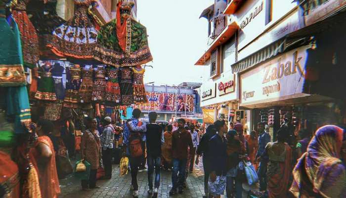 ‘ખાસ’ પ્રકારના કપડાની વેરાયટી માટે ફેમસ છે વડોદરા ‘ખાસ’ પ્રકારના કપડાની વેરાયટી માટે ફેમસ છે વડોદરા