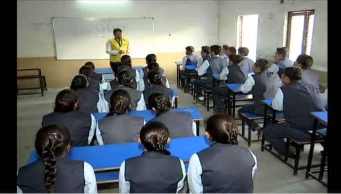નવો નિયમ : હવે શિક્ષક હાજરી પૂરે તો બોલવું પડશે ‘જય હિન્દ કે જય ભારત’ 