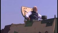 Watch Video : સૈનિકની જેમ PM મોદીએ જાતે K-9 વજ્ર ટેન્કની સવારી કરી