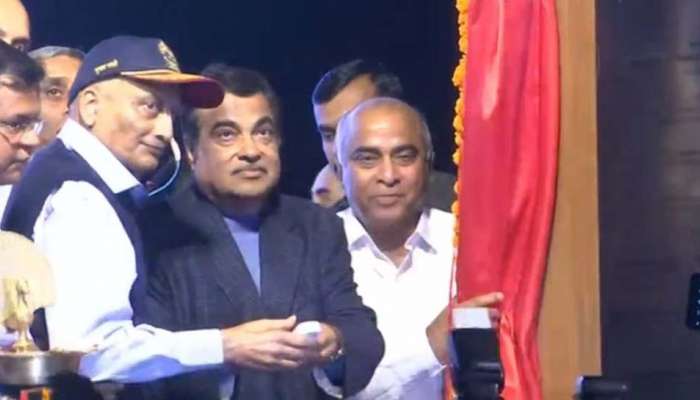 VIDEO: બીમારીથી પરત ફરેલા મનોહર પર્રિકરનો જોશીલો અંદાજ, કહ્યું How's the Josh