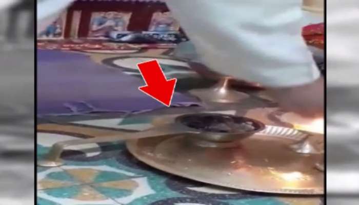 Video : કચ્છના આયુ માતાના મંદિરમાં થયો ચમત્કાર, આરતી સમયે હલ્યો ધૂપેડો