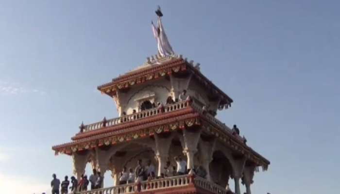 ‘જય મહારાજ’ના નાદ સાથે સંતરામ મહારાજના 188માં સમાધિ મહોત્સવ, થઇ સાકર વર્ષા