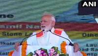 પીએમ મોદીએ કરી વિંગ કમાંડર અભિનંદનની પ્રશંસા - 'સમગ્ર દેશને ગર્વ છે'