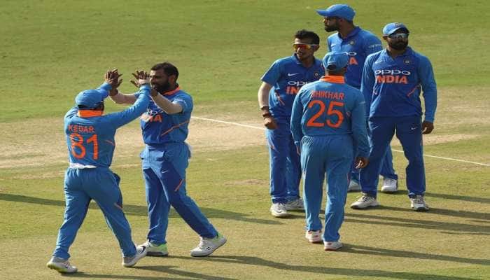INDvsAUS: ધોની-જાધવની વિજયી ભાગીદારી, ભારત 6 વિકેટે જીત્યું