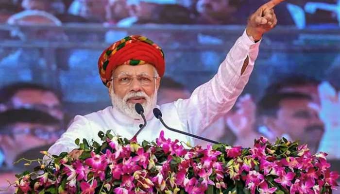 રંગે હાથ પકડાયું પાકિસ્તાન, આપણા જ કેટલાક લોકો દુશ્મનને કરી રહ્યા છે મદદ: PM મોદી