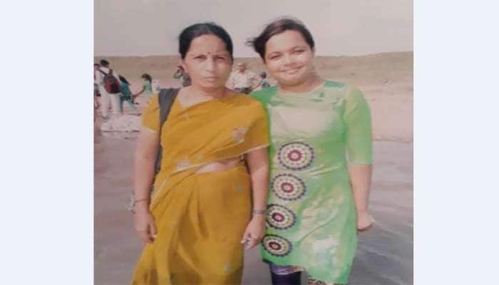 વડોદરા : પ્રેમિકાએ લગ્ન પછી સબંધ કાપી નાંખતા પ્રેમીએ ખેલ્યો ખૂની ખેલ, મા-દીકરીની હત્યા કરી વડોદરા : પ્રેમિકાએ લગ્ન પછી સબંધ કાપી નાંખતા પ્રેમીએ ખેલ્યો ખૂની ખેલ, મા-દીકરીની હત્યા કરી