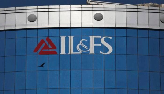 IL&FS ના ટોપ અધિકારીઓએ પોતે VIP સેવા લીધી બદલામા સંસ્થા (દેશ) વેચ્યા !