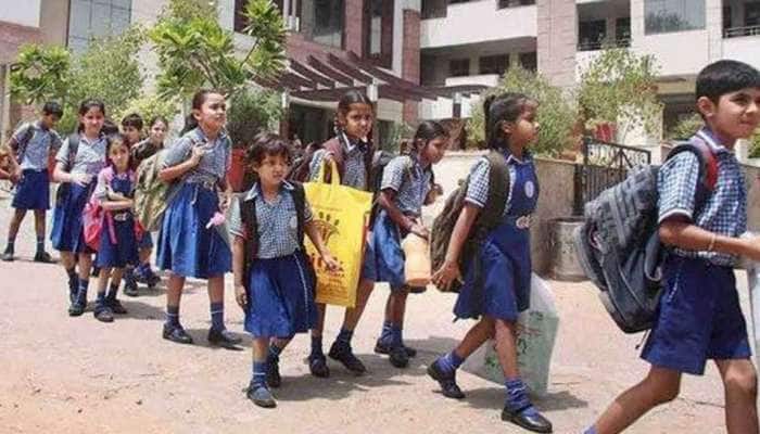 આવતીકાલથી રાજ્યભરમાં ઓરેન્જ અને રેડ અલર્ટ વચ્ચે ગુજરાત બોર્ડની શાળાઓ શરૂ