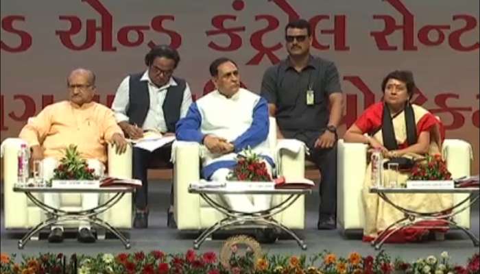 VIDEO: CM રૂપાણી અને શિક્ષણમંત્રી શિક્ષકો પર લાલઘૂમ, કહ્યું-'વેતન લો છો તો