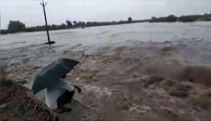 સૌરાષ્ટ્ર પર મેઘ મહેરબાન, સવા 5 ઈંચ વરસાદથી ગોંડલ થયું પાણી-પાણી