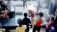 Video : ક્રિકેટ મુદ્દે ઝઘડો થતા સ્કૂલ હોસ્ટેલમાં સ્ટમ્પ લઈને એકબીજા પર તૂટ
