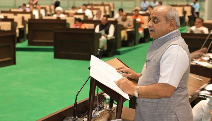 Gujarat Budget 2019: નાણામંત્રી નીતિન પટેલે રજૂ કર્યું ગુજરાત બજેટ, જાણો કોને શું મળ્યું