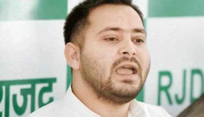 બિહાર: મહાગઠબંધનમાં તિરાડ બાદ કોંગ્રેસ-RJD સામસામે, તેજસ્વીનું રાજીનામુ મંગાયુ બિહાર: મહાગઠબંધનમાં તિરાડ બાદ કોંગ્રેસ-RJD સામસામે, તેજસ્વીનું રાજીનામુ મંગાયુ