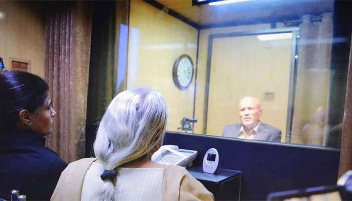 Exclusive: કુલભૂષણનું PAKના આતંકી સંગઠને ઈરાનથી કર્યું અપહરણ, ISIને સોંપ્યો Exclusive: કુલભૂષણનું PAKના આતંકી સંગઠને ઈરાનથી કર્યું અપહરણ, ISIને સોંપ્યો