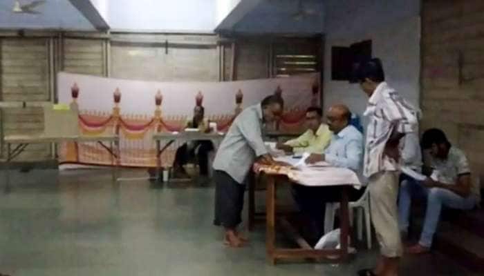 જૂનાગઢ મહાનગરપાલિકાની ચૂંટણીમાં 49.68 ટકા મતદાન જૂનાગઢ મહાનગરપાલિકાની ચૂંટણીમાં 49.68 ટકા મતદાન