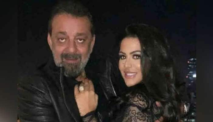 SHOCKING !! Sanjay Dutt અને દીકરી Trishalaના સંબંધો પર પુર્ણવિરામ?