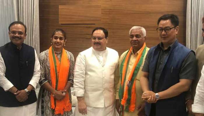 'દંગલ ગર્લ' બબીતા ફોગટે કેસરિયો ધારણ કર્યો, કહ્યું- હું મોદીજીના કાર્યોથી પ્રભાવિત છું
