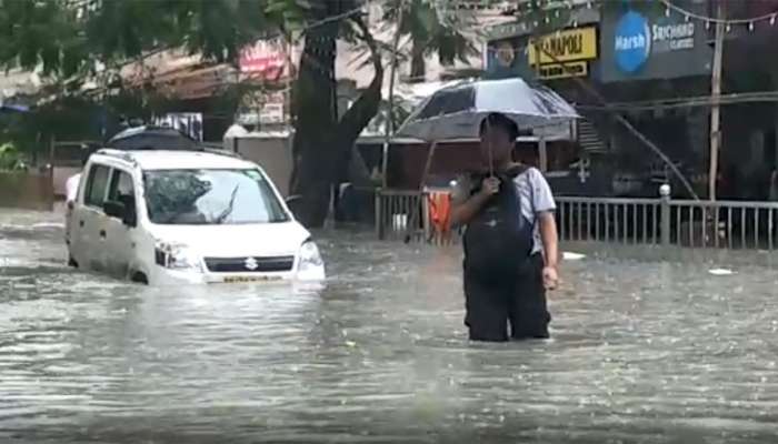 મુંબઇમાં 24 કલાકથી પડી રહ્યો છે સતત વરસાદ, ઠેર ઠેર પાણી ભરાયા