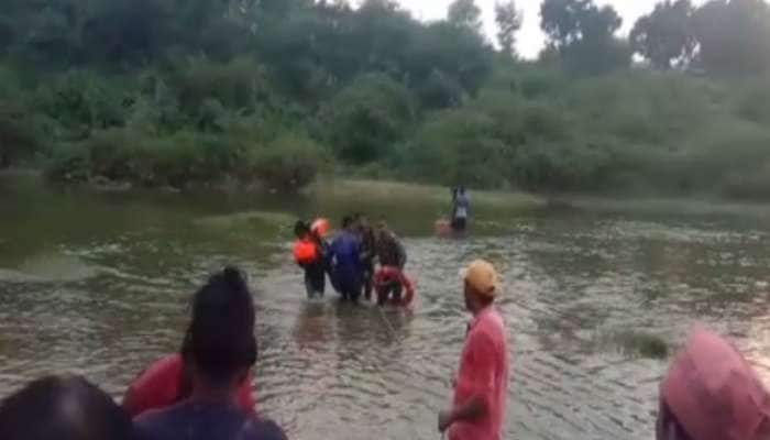 ખેડા: કપડવંજની સંગમ નદીમાં ગણેશ વિસર્જન કરવા ગયેલા પાંચ ડૂબ્યા, 4ના મોત